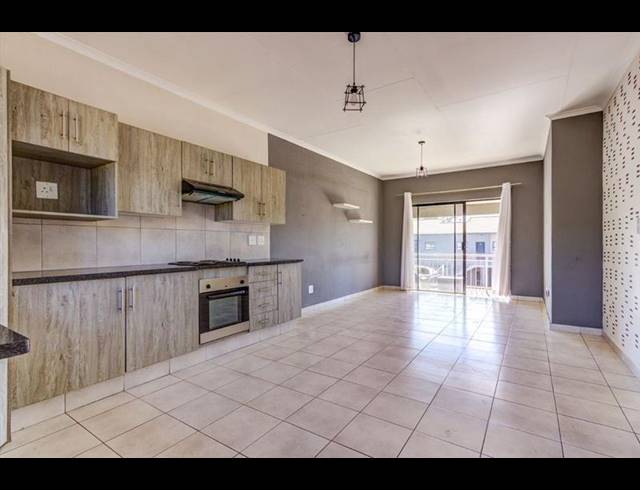 2 BEDROOM TOWNHOUSE FOR SALE IN BRENTWOOD PARK